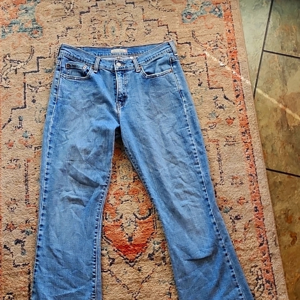 Early 2000s boot cut 515 levis